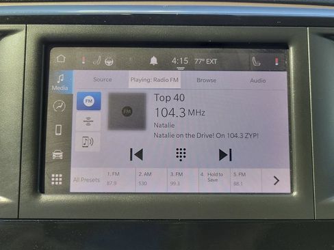 Used 2023 Chrysler Voyager LX FWD image 17