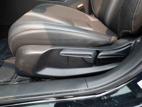 Certified 2025 Honda Civic Sport image 12