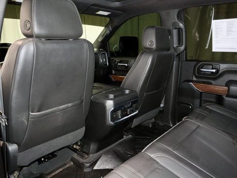 Used 2021 Chevrolet Silverado 3500 High Country image 21
