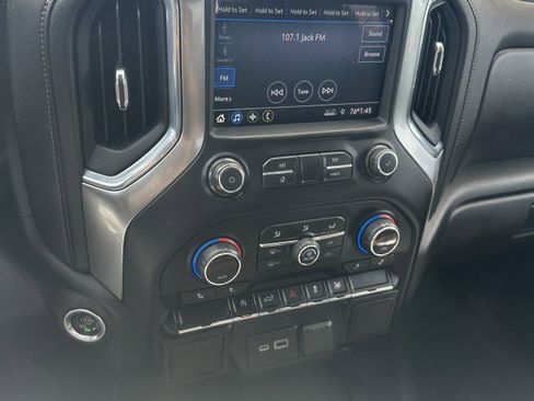 Used 2021 Chevrolet Silverado 1500 LT image 15