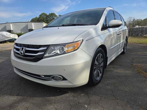 Used 2014 Honda Odyssey Touring image 1