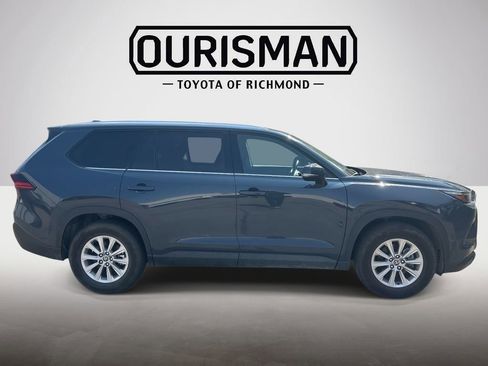 Used 2025 Toyota Grand Highlander AWD image 2