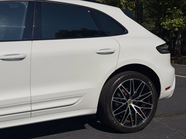 Used 2023 Porsche Macan AWD/4WD image 13