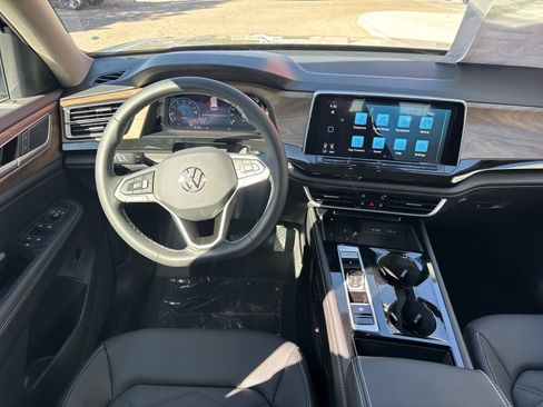 New 2026 Volkswagen Atlas SE image 23