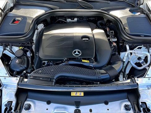 Used 2022 Mercedes-Benz GLC 300 4MATIC image 29