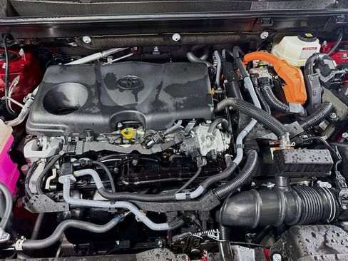 Certified 2022 Toyota RAV4 XLE Premium image 27