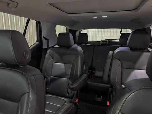Used 2021 Chevrolet Traverse RS AWD/4WD image 21