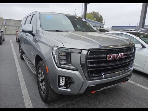 Used 2024 GMC Yukon XL AT4 w/ Technology Package AWD/4WD image 7