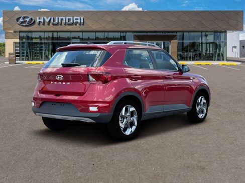 Certified 2025 Hyundai Venue Limited image 13
