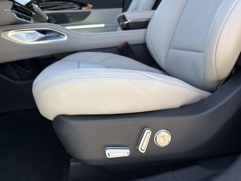 New 2026 Lincoln Nautilus Premier w/ Equipment Group 102A AWD/4WD image 20