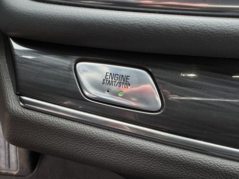 Used 2024 Buick Enclave Premium image 23