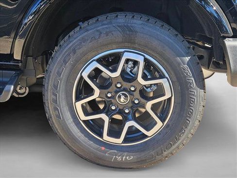 New 2025 Ford Bronco Outer Banks image 10