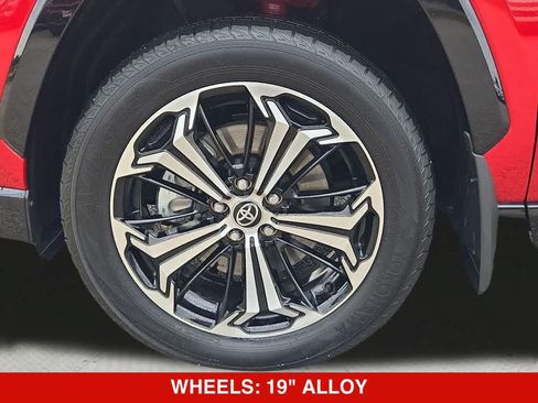 Used 2024 Toyota RAV4 XSE w/ Premium Package AWD/4WD image 12