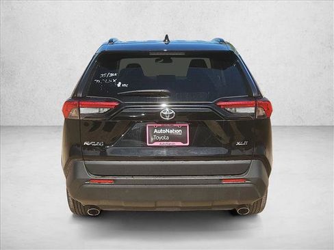 Used 2025 Toyota RAV4 XLE FWD image 7