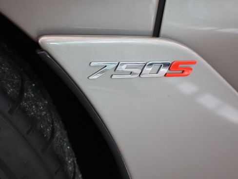 Used 2025 McLaren 750S Spider RWD image 11