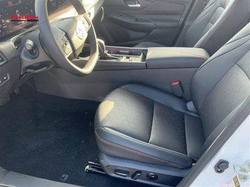 New 2026 Nissan Sentra SR w/ SR Premium Package FWD image 24