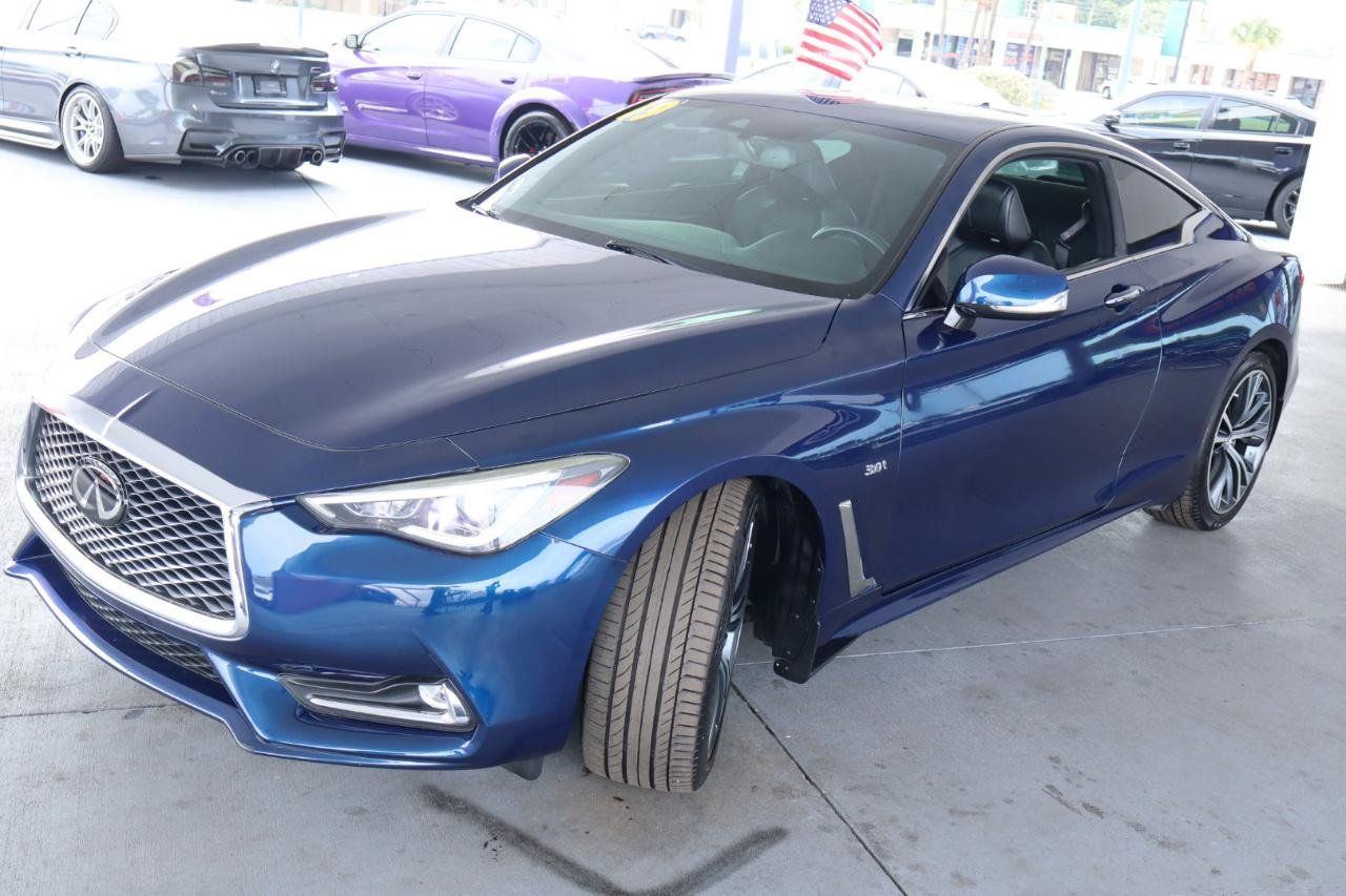 Used 2019 INFINITI Q60 3.0t Luxe w/ Essential Package AWD/4WD image 9
