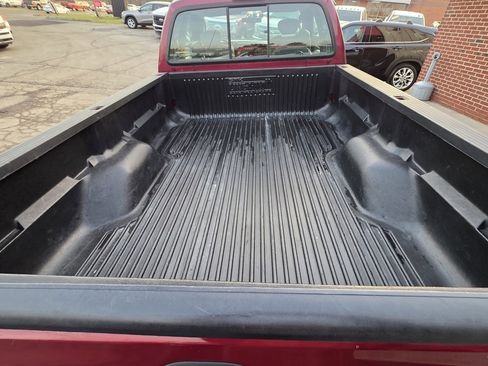 Used 2004 Ford F250 Lariat image 9