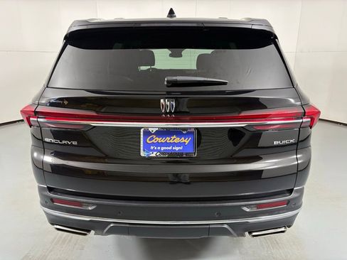 Used 2025 Buick Enclave Preferred image 9