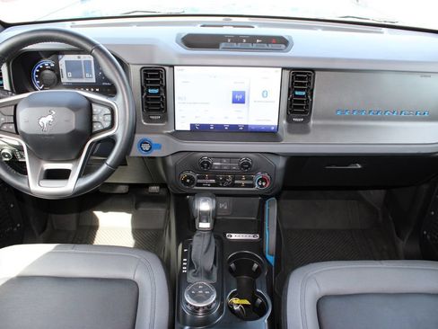Used 2024 Ford Bronco Black Diamond AWD/4WD image 8