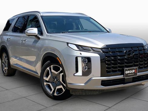 Used 2024 Hyundai Palisade Limited FWD image 3