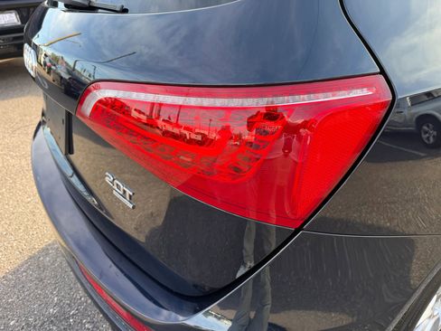 Used 2011 Audi Q5 2.0T Premium image 12