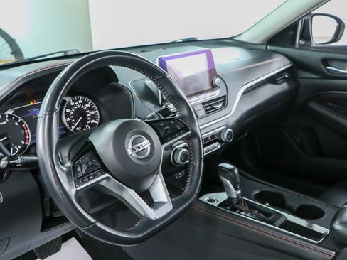Used 2021 Nissan Altima 2.5 SR w/ SR Premium Package FWD image 23