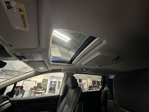 New 2026 Honda Odyssey Touring image 27