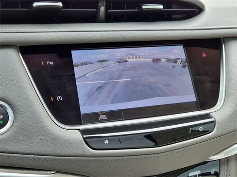 Used 2023 Cadillac XT5 Premium Luxury image 15