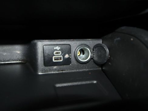 Used 2024 Ford Escape ST-Line w/ Tech Pack #1 FWD image 17