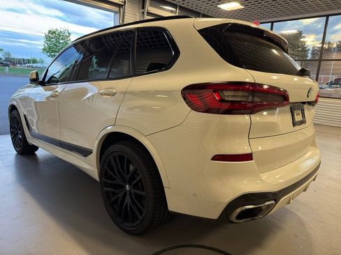 Used 2019 BMW X5 xDrive40i w/ M Sport Package AWD/4WD image 3