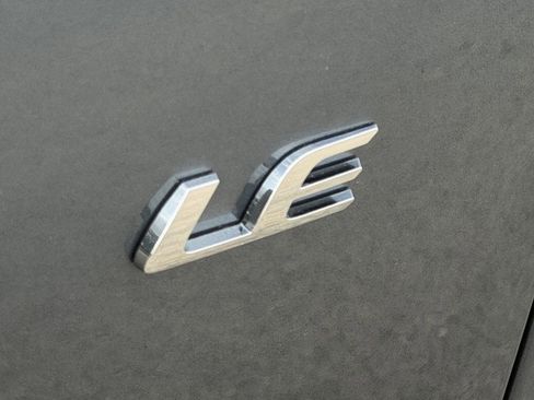 Used 2023 Toyota Corolla Cross LE w/ Moonroof Package FWD image 11