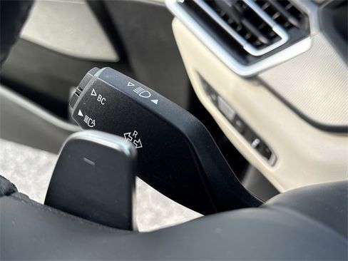 Used 2020 BMW X5 M50i w/ Premium Package image 31