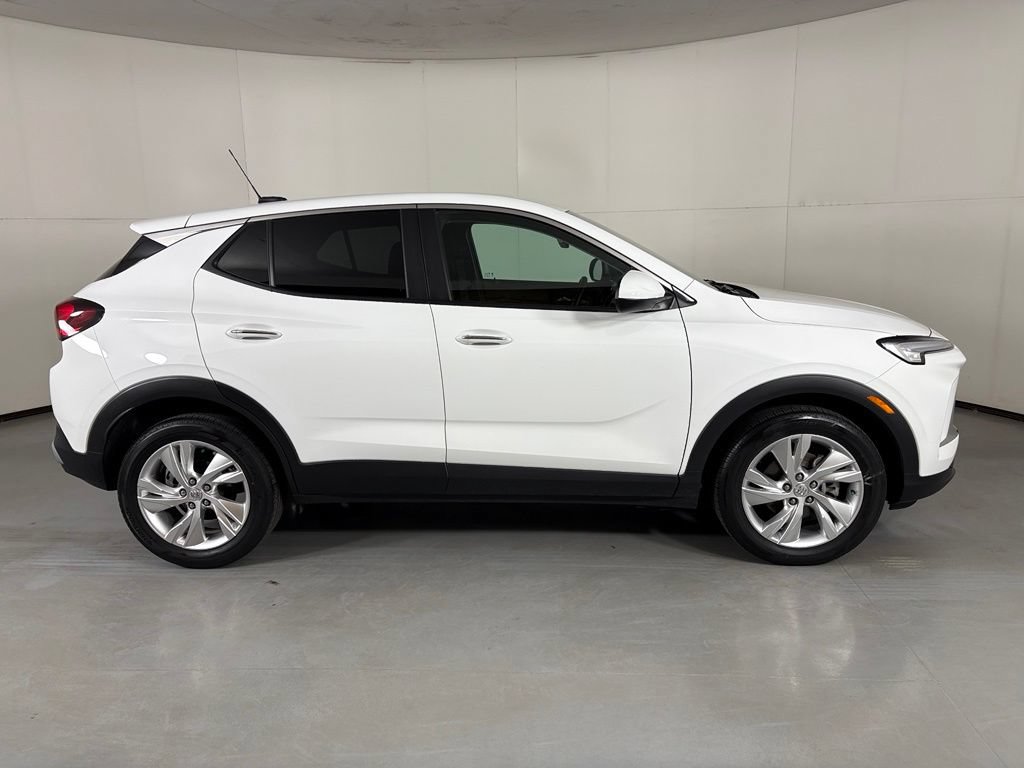 Used 2024 Buick Encore GX Preferred w/ Comfort Package FWD image 12