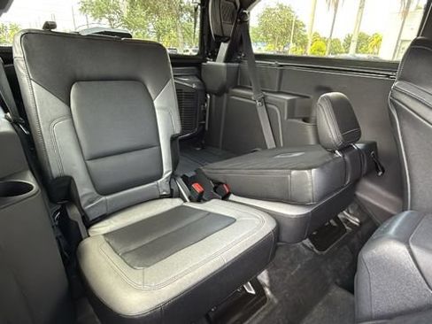 Used 2023 Ford Bronco Black Diamond w/ Sasquatch Package AWD/4WD image 12