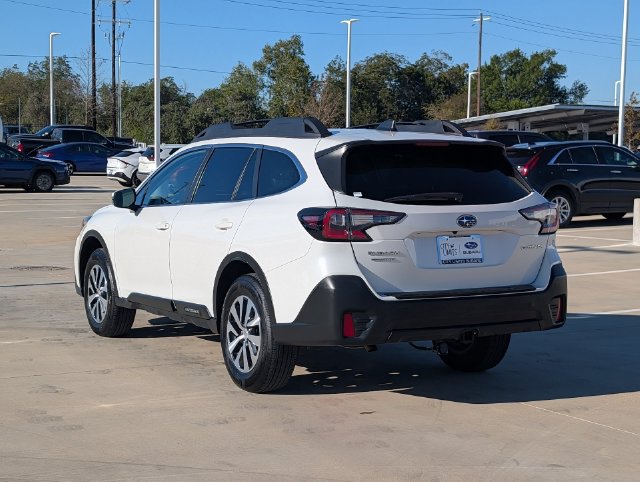 Used 2022 Subaru Outback Premium AWD/4WD image 4