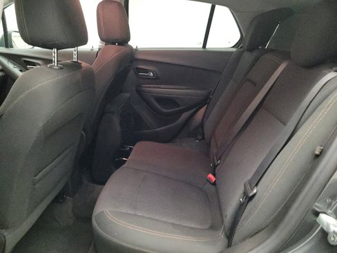 Used 2020 Chevrolet Trax LS w/ Tint and Cruise Package FWD image 18