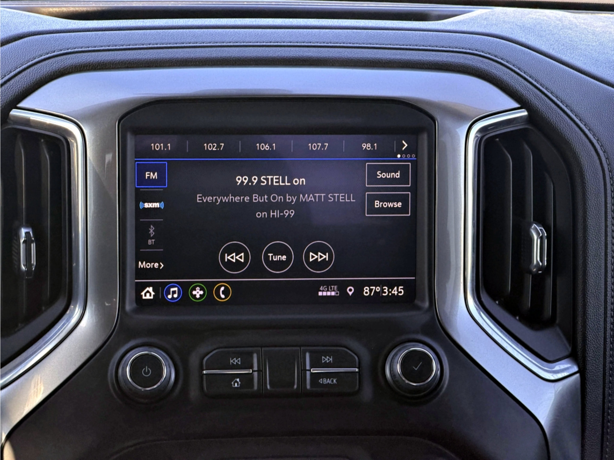 Used 2023 Chevrolet Silverado 2500 LT w/ Convenience Package AWD/4WD image 16