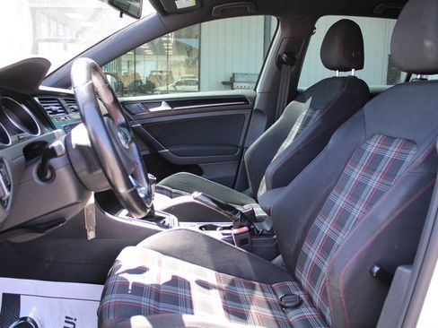 Used 2017 Volkswagen GTI S FWD image 17