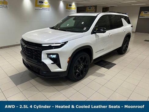 Used 2024 Chevrolet Traverse RS w/ LPO, Floor Liner Package image 2