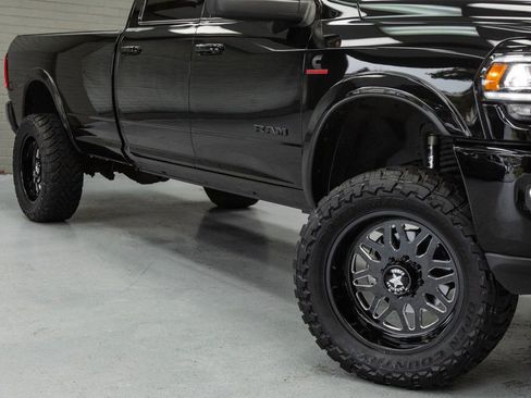 Used 2023 RAM 3500 Laramie w/ Night Edition image 7