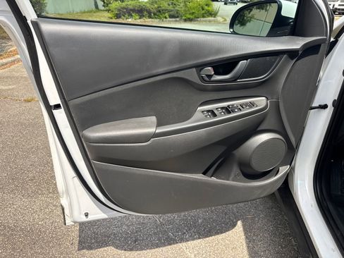 Used 2023 Hyundai Kona SEL w/ Cargo Package AWD/4WD image 10