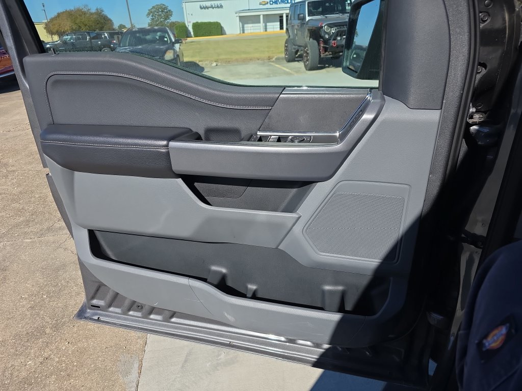 Used 2025 Ford F150 XLT w/ Equipment Group 301A Standard RWD image 33