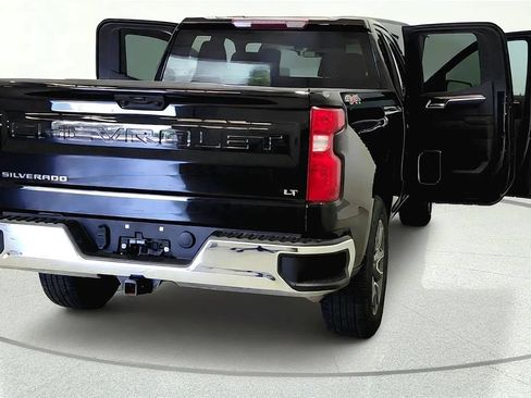 Used 2023 Chevrolet Silverado 1500 LT AWD/4WD image 12