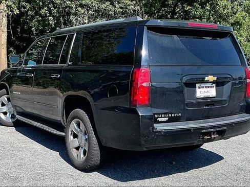 Used 2016 Chevrolet Suburban LTZ AWD/4WD image 4
