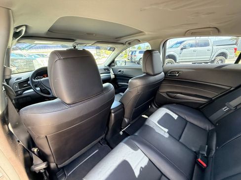 Used 2017 Acura ILX image 19
