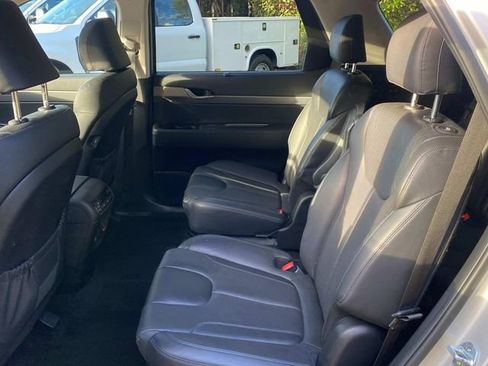 Used 2022 Hyundai Palisade SEL w/ Premium Package image 9