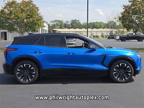 New 2025 Chevrolet Blazer EV RS w/ Super Cruise Package image 2