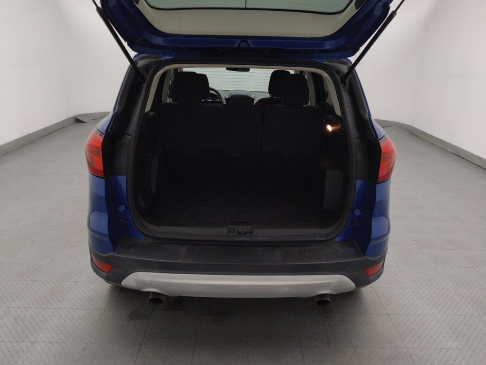 Used 2019 Ford Escape SE FWD image 29