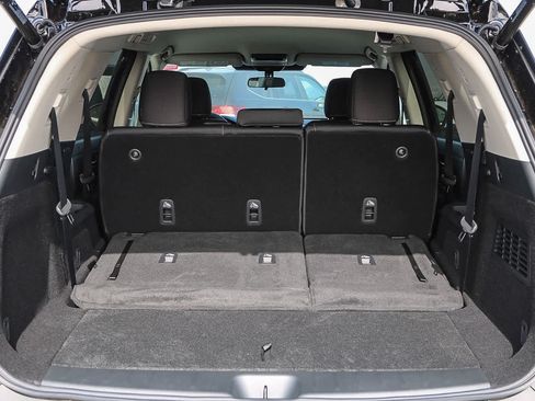 New 2025 Nissan Pathfinder SV FWD image 13